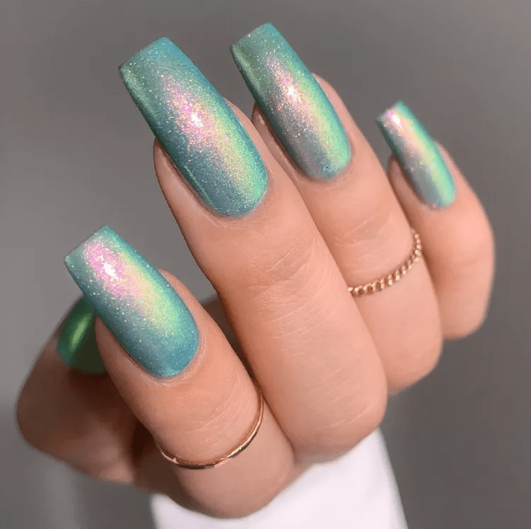 Magical Iridescent Cat-Eye Nails