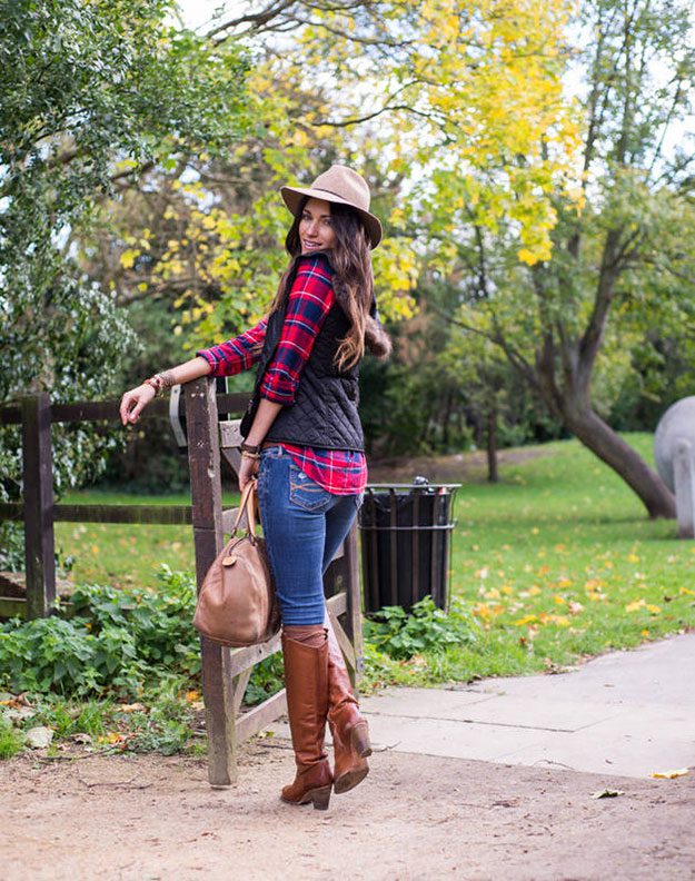 30 Super Cute Flannel Outfits For Women To Try