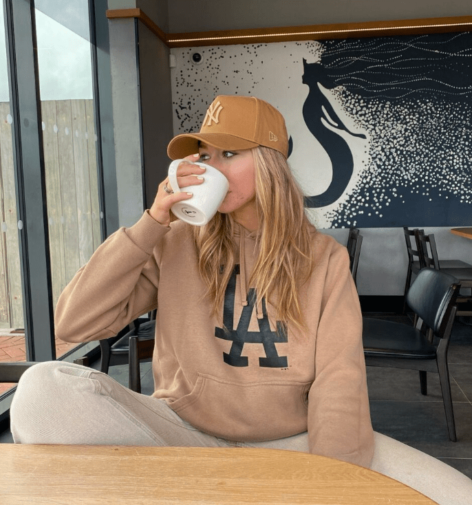 Coffee Date Outfit Ideas 22