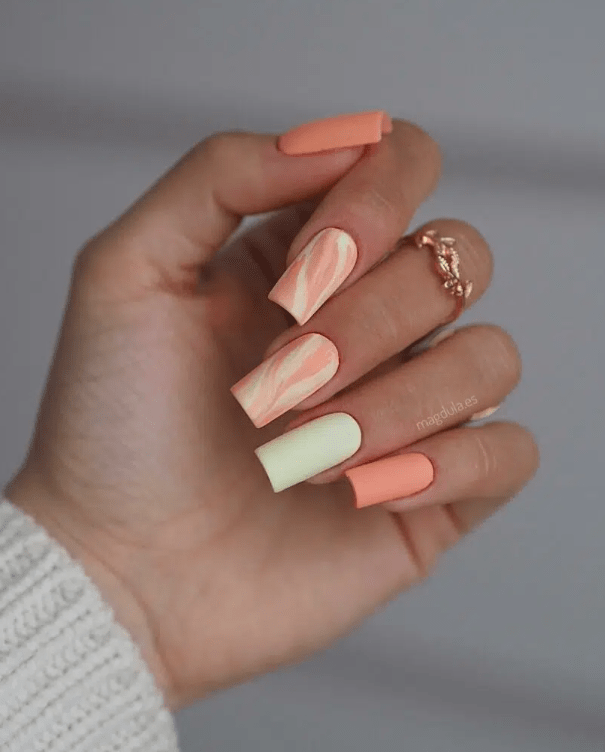 peach nails 23