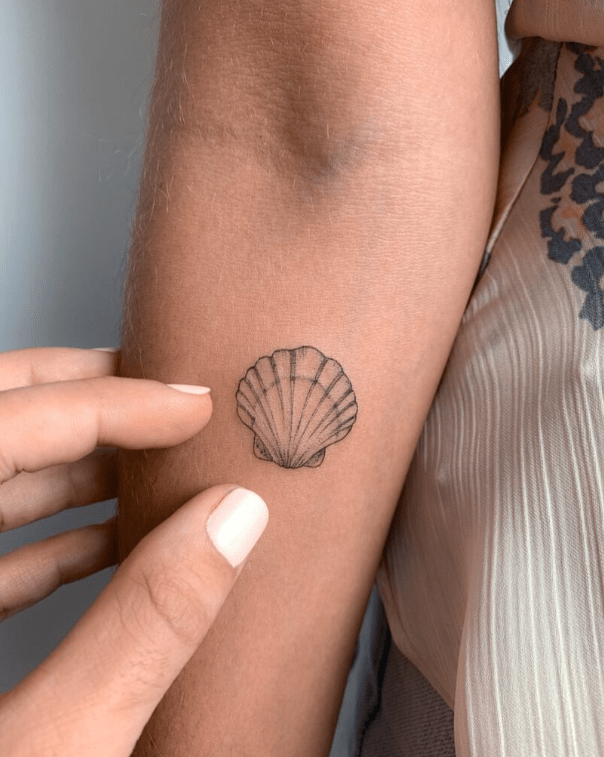 Small Tattoos For Women 10